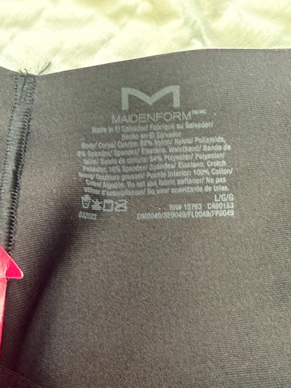 Maidenform Tame Your Tummy Thong size L - Picture 5 of 6